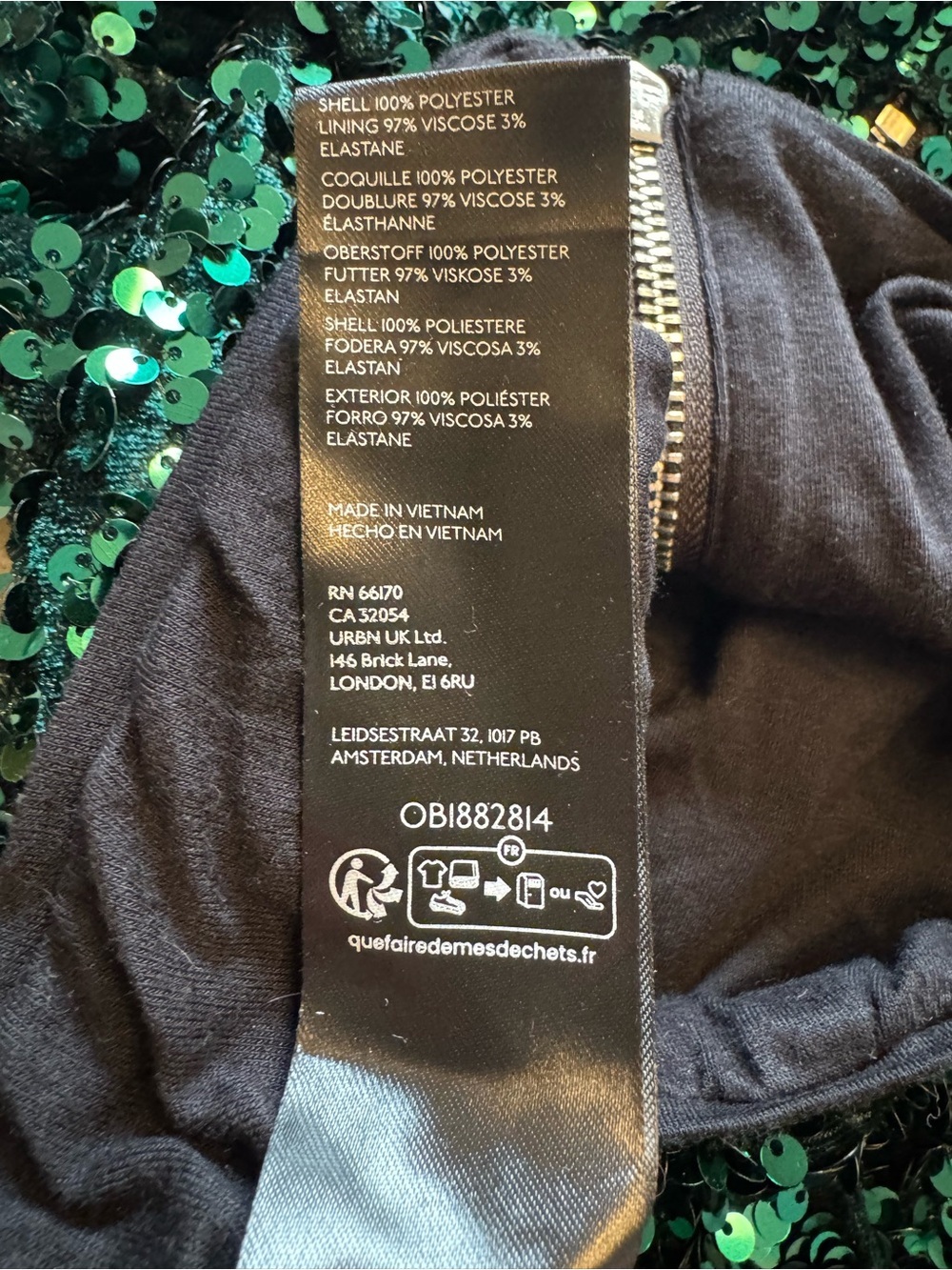 Anthropologie Green Sequin
Shorts size 4 - Picture 6 of 8